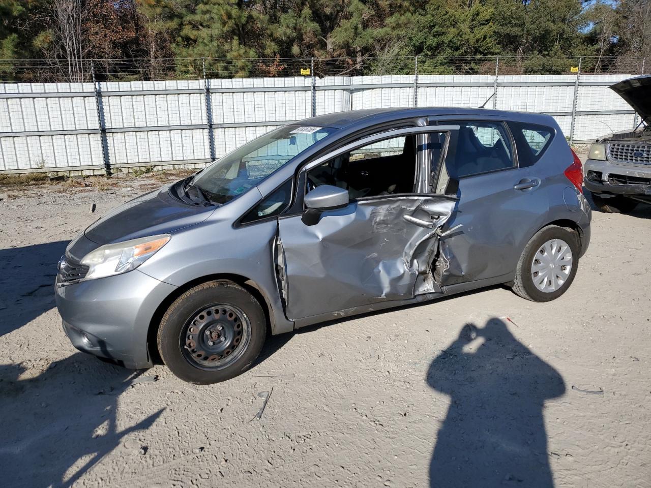 2015 NISSAN Versa Note