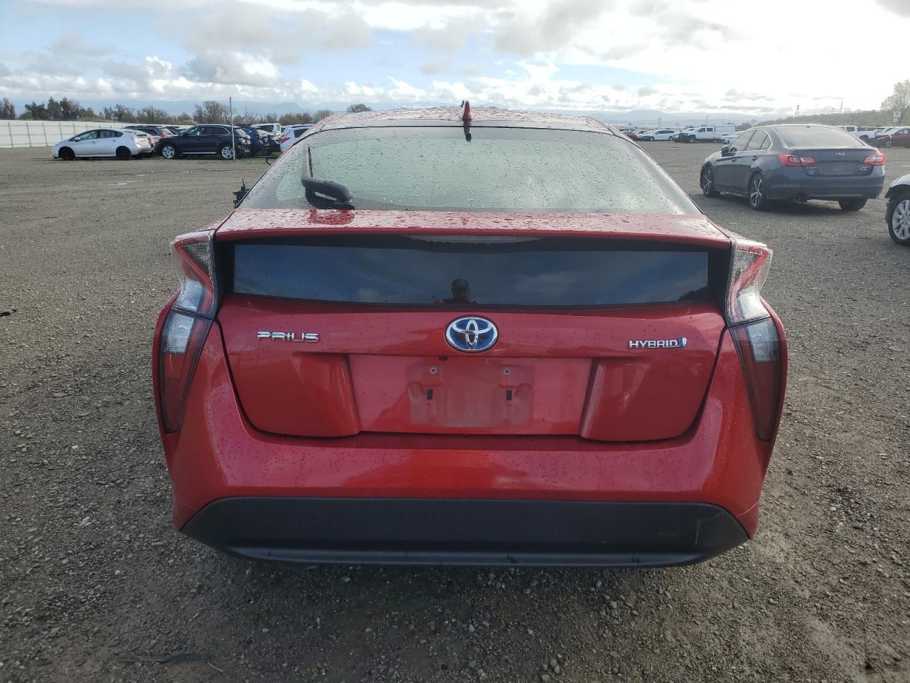 2016 TOYOTA PRIUS