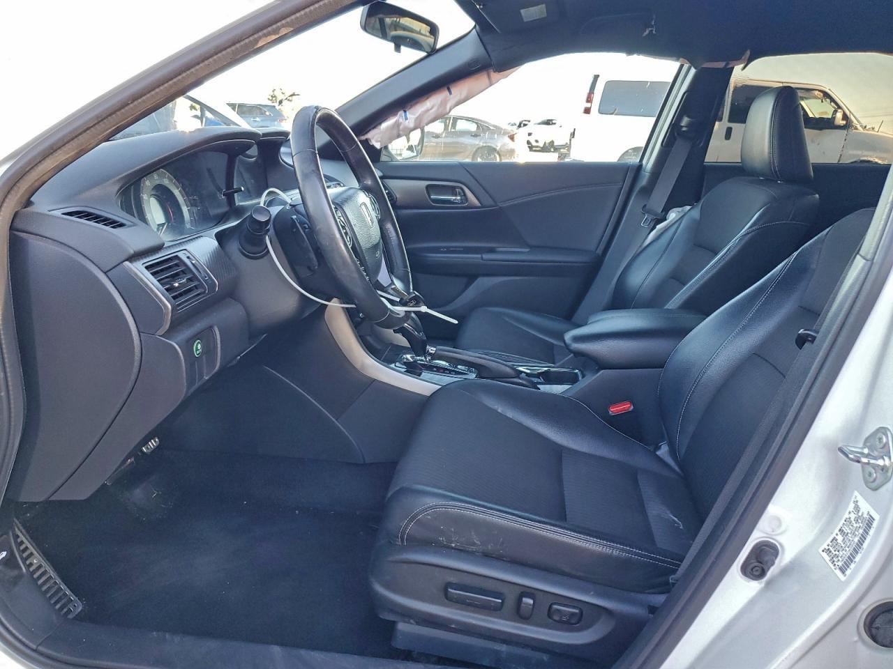2017 HONDA ACCORD