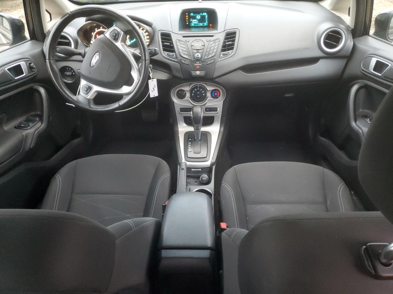 2016 FORD Fiesta