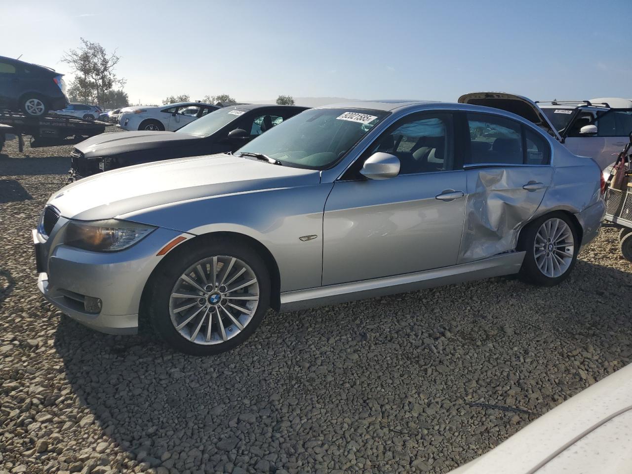 2011 BMW 3 SERIES