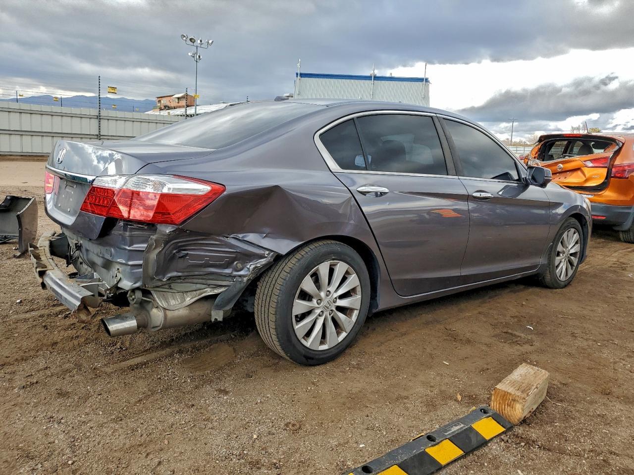 2015 HONDA ACCORD