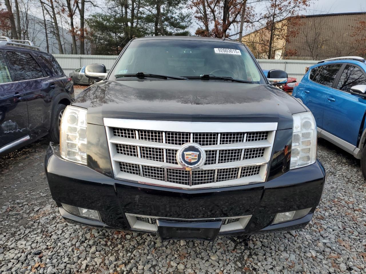 2013 CADILLAC ESCALADE