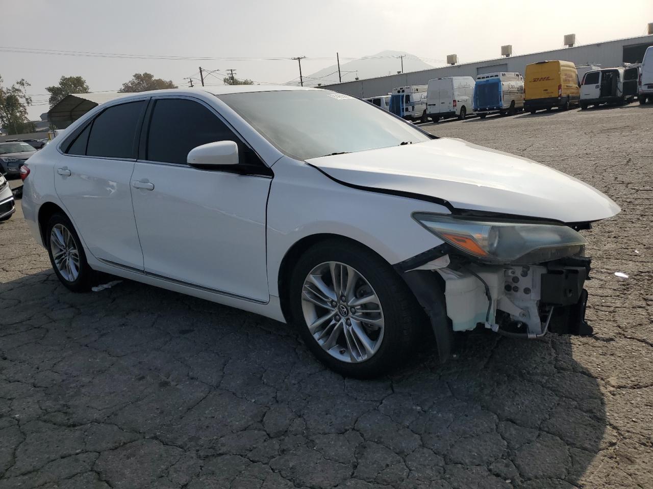 2016 TOYOTA CAMRY