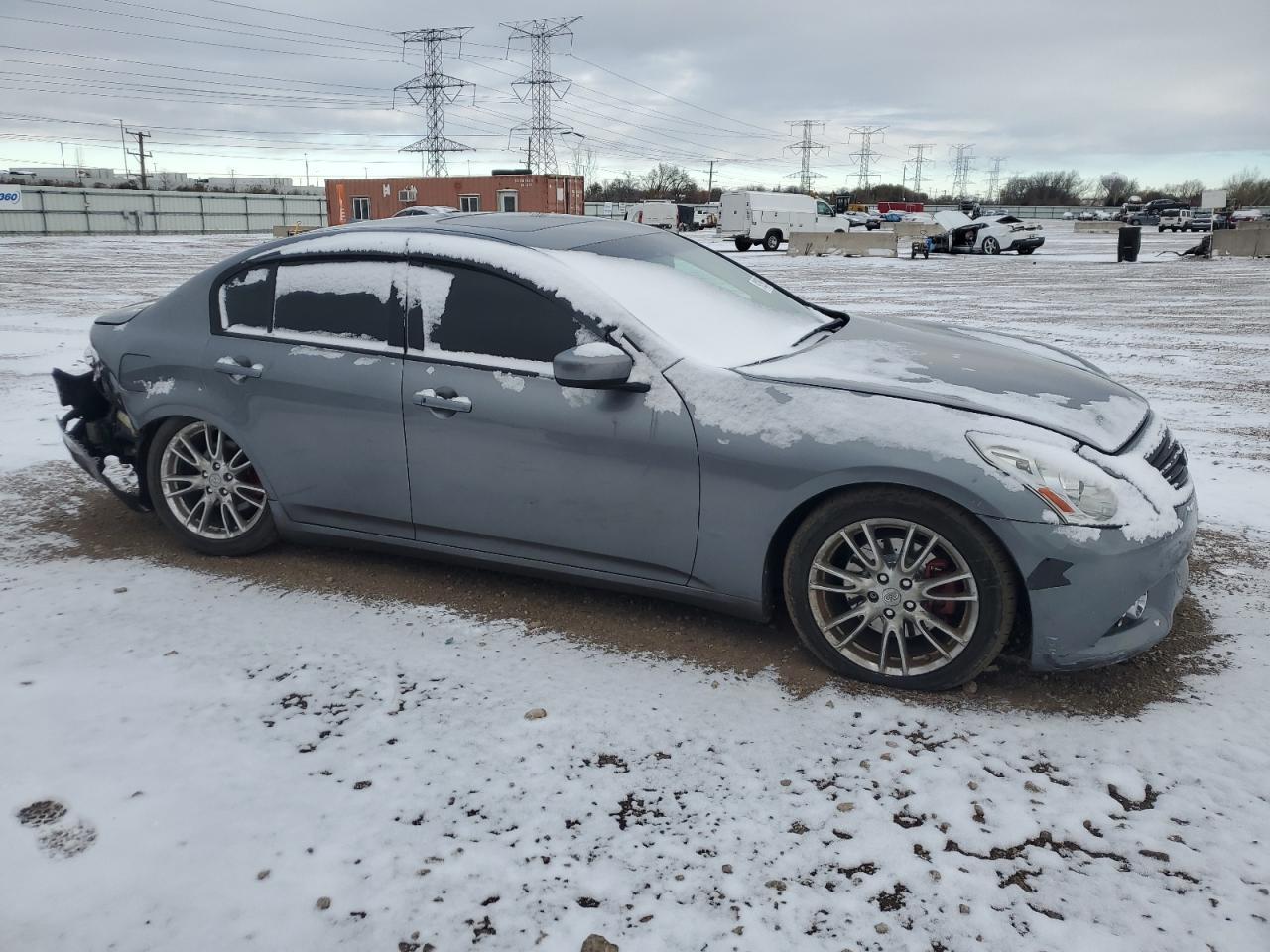 2012 INFINITI G37