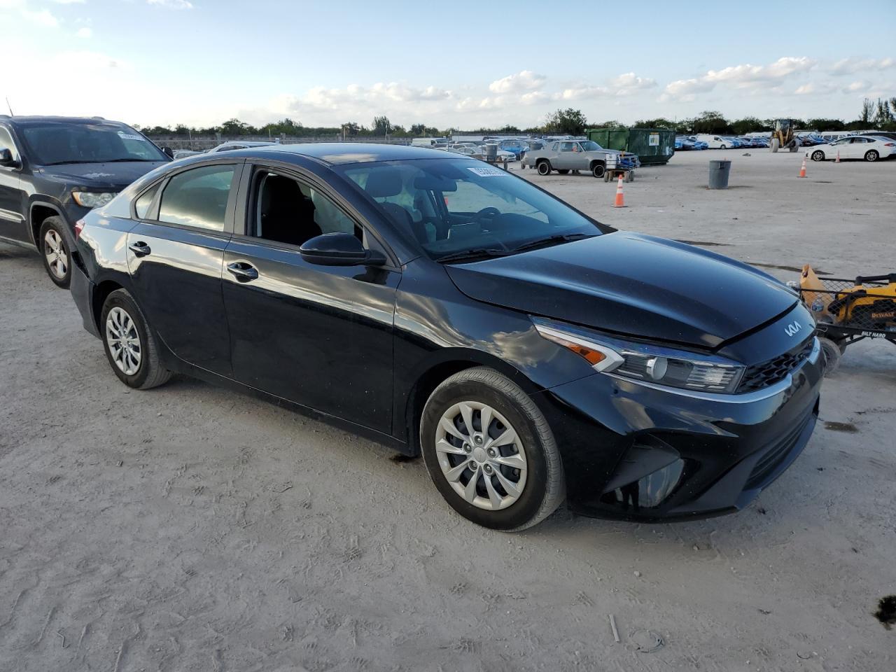 2024 KIA FORTE