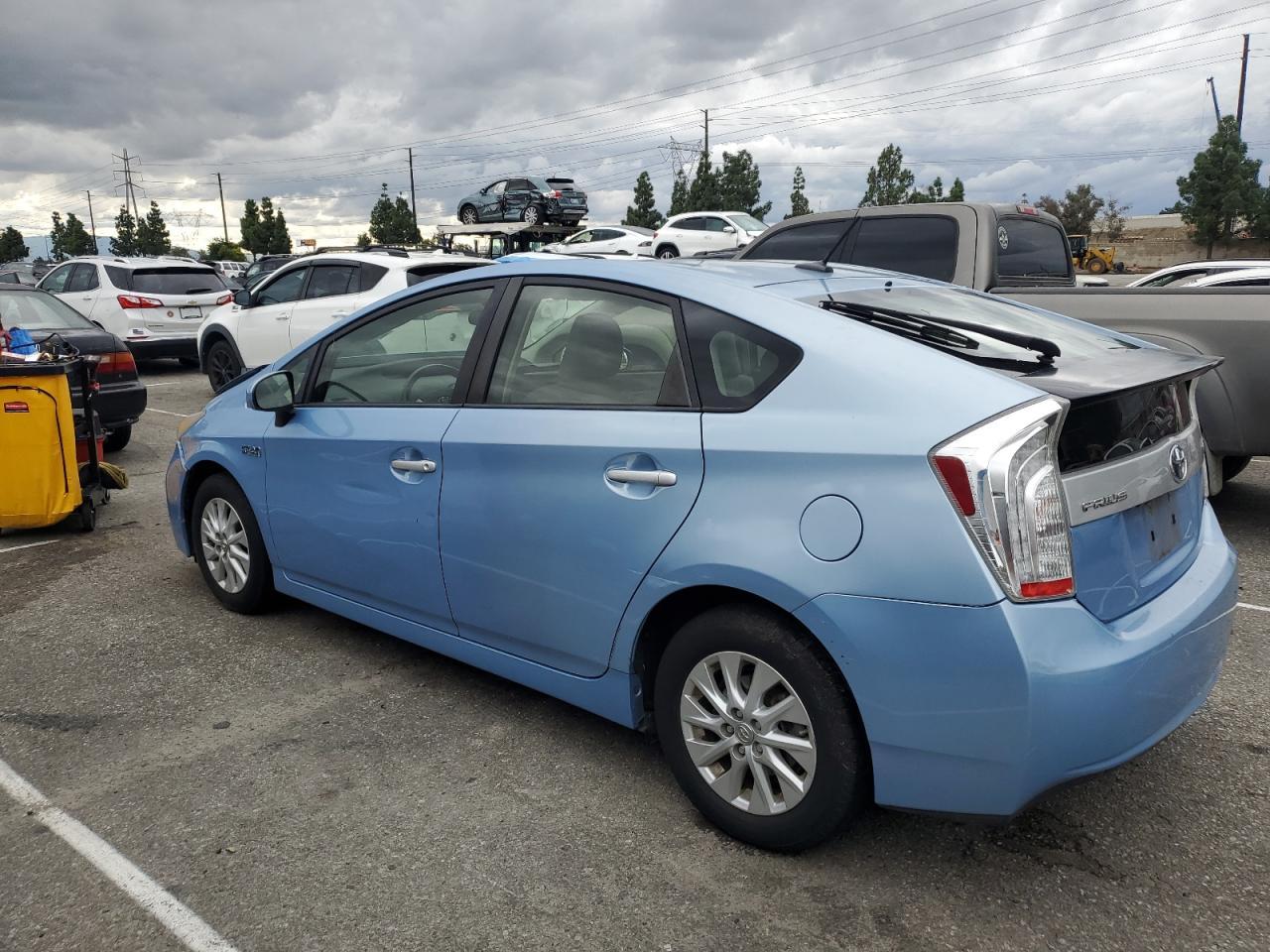2012 TOYOTA Prius Plug-In