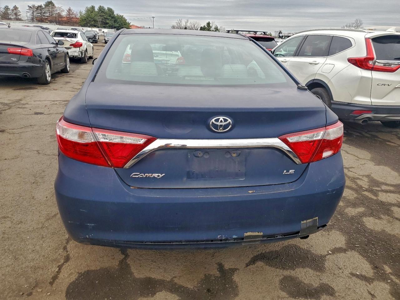 2015 TOYOTA CAMRY