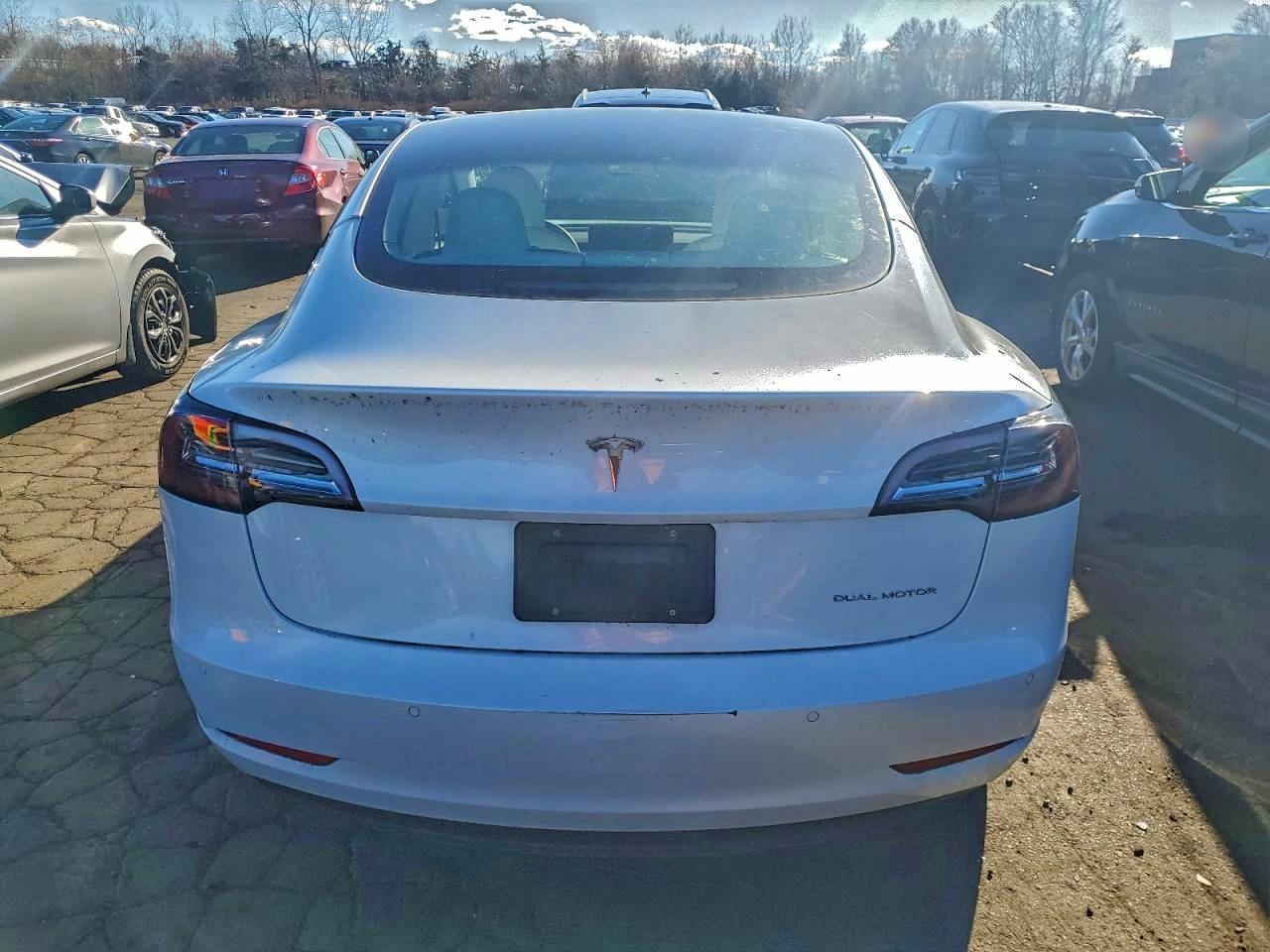 2021 TESLA MODEL 3