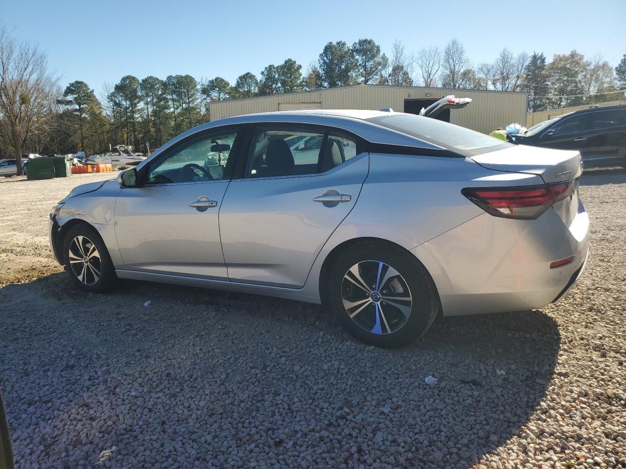 2022 NISSAN SENTRA