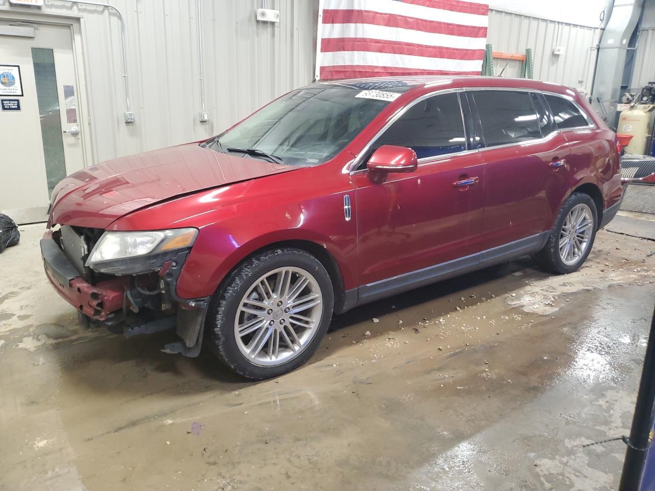 2013 LINCOLN MKT