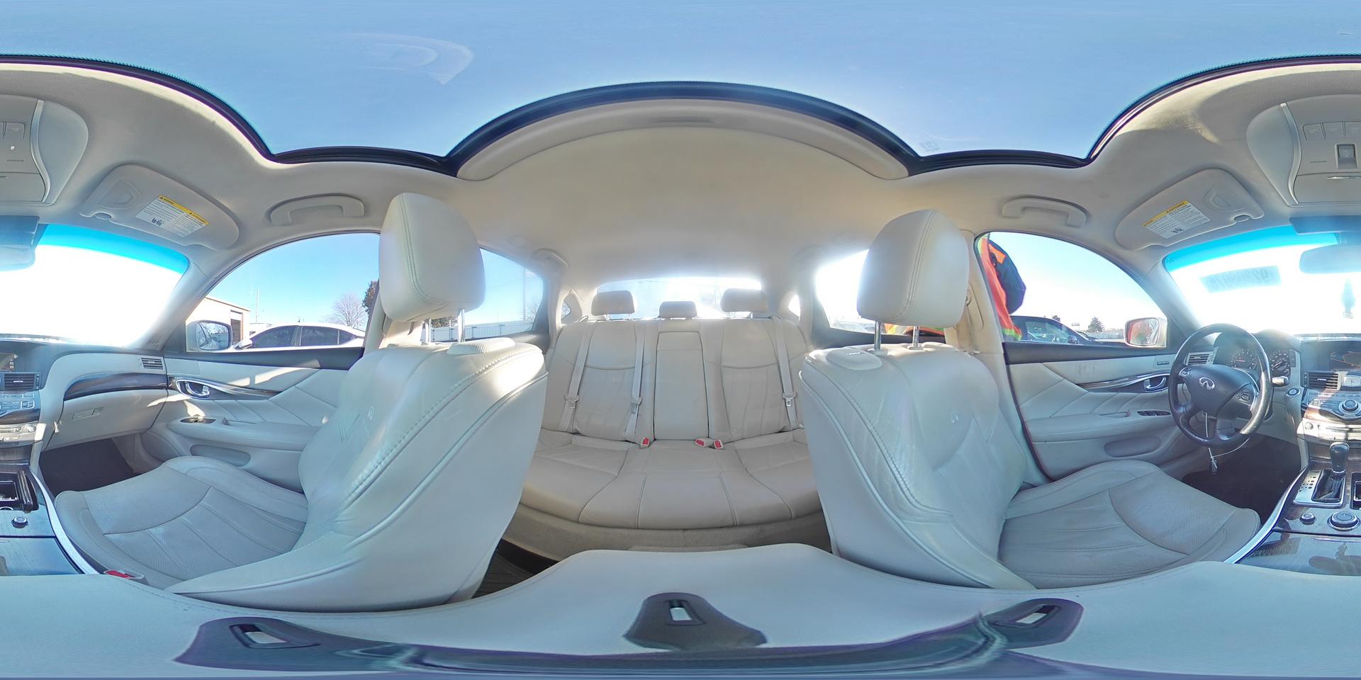 2011 INFINITI M37