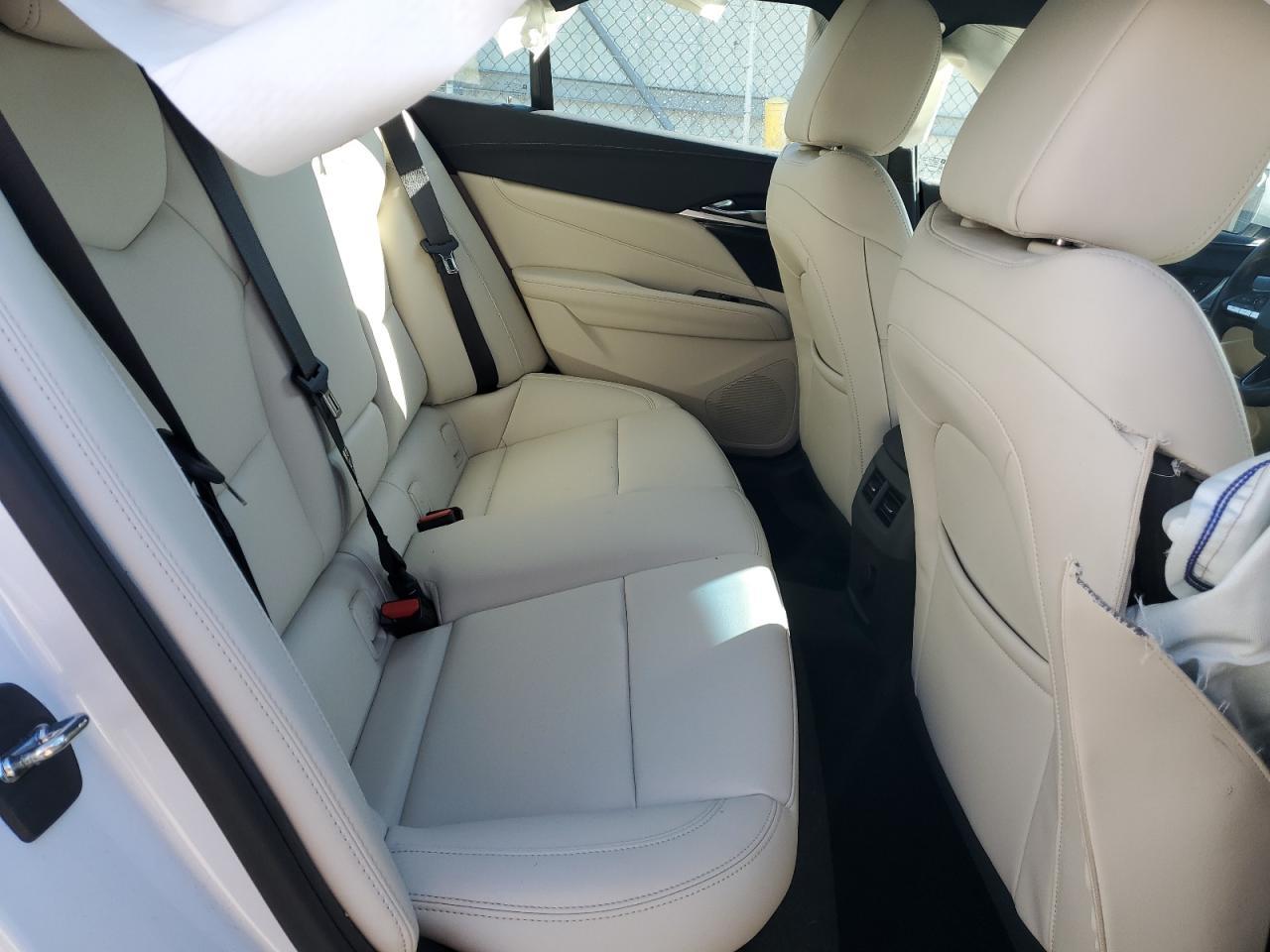 2023 CADILLAC CT4