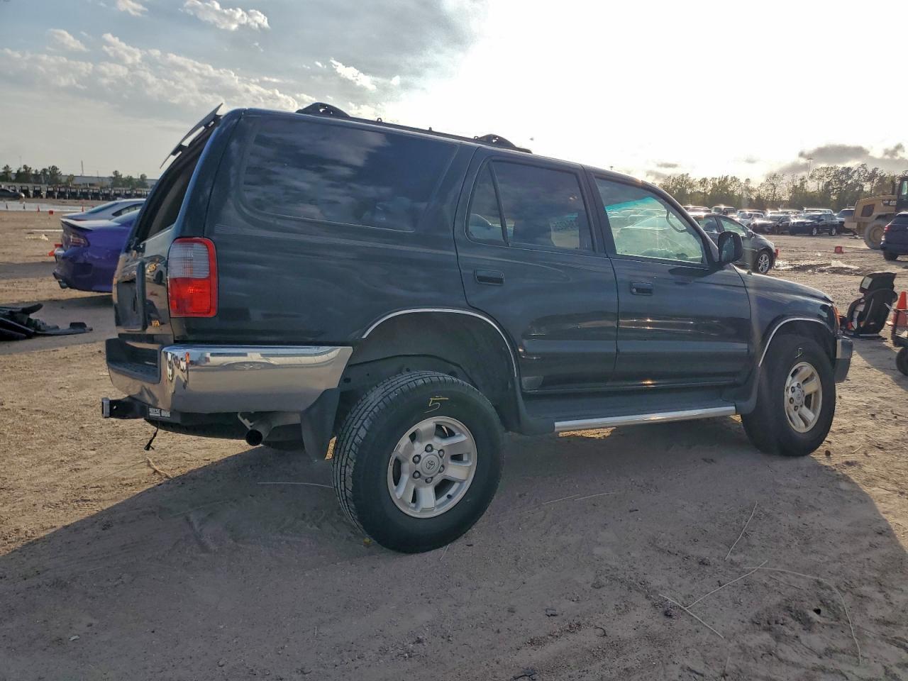2000 TOYOTA 4Runner