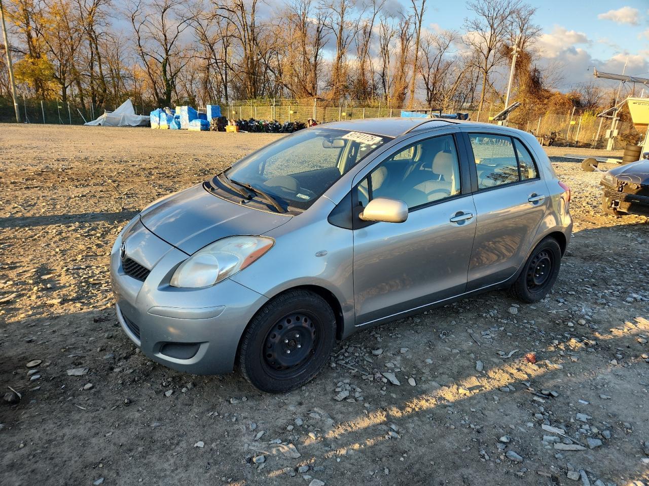 2011 TOYOTA YARIS