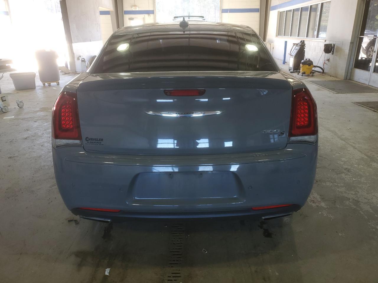 2017 CHRYSLER 300