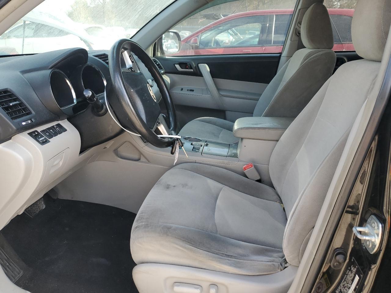 2012 TOYOTA HIGHLANDER