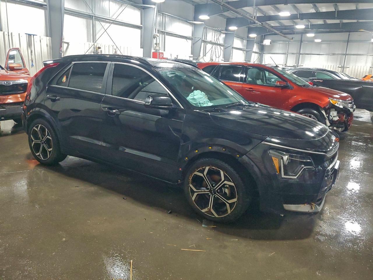 2023 KIA Niro