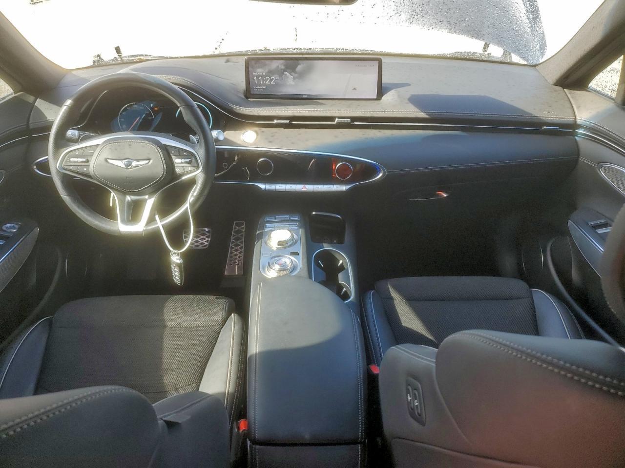2023 GENESIS GV70