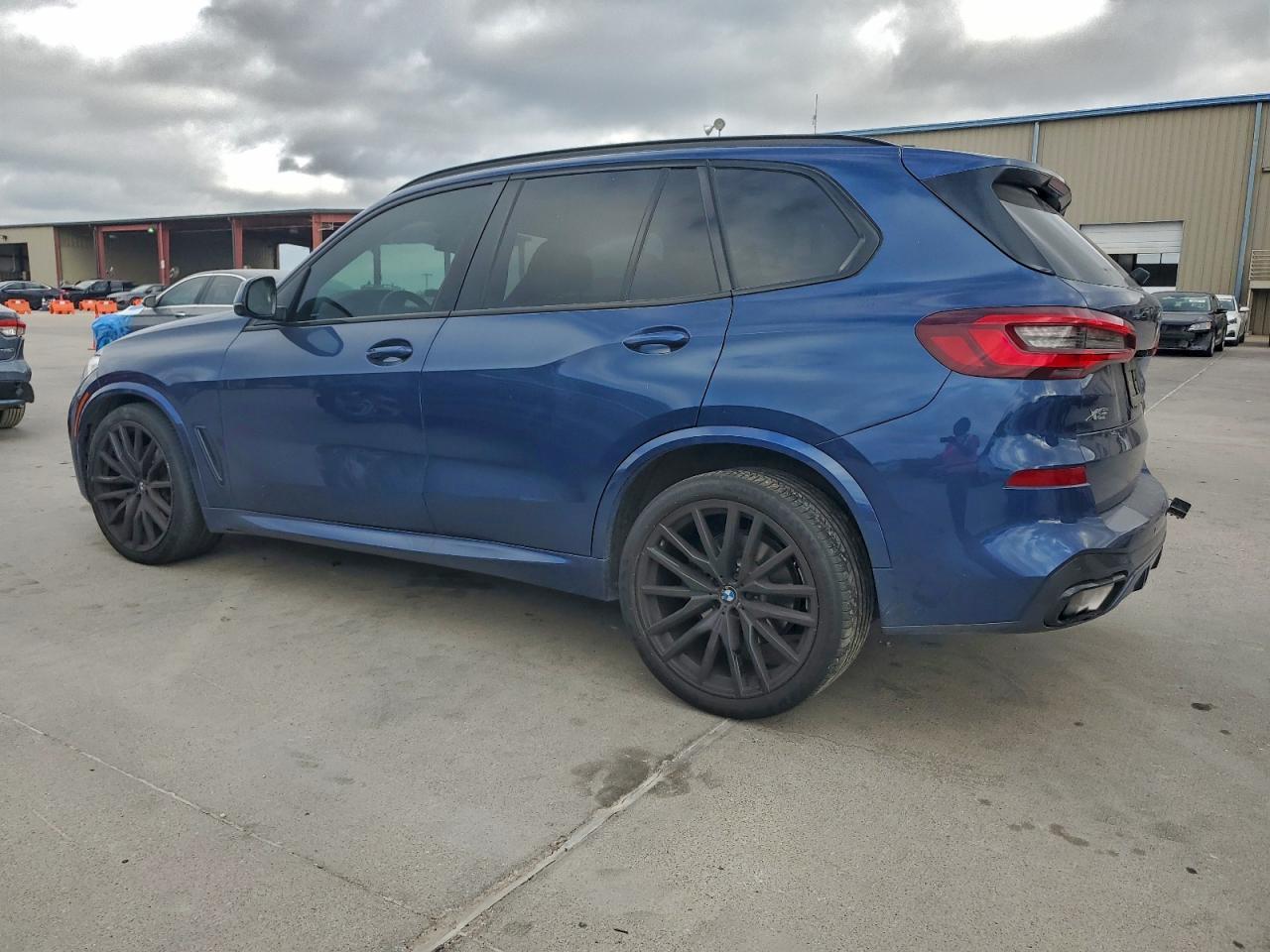 2023 BMW X5