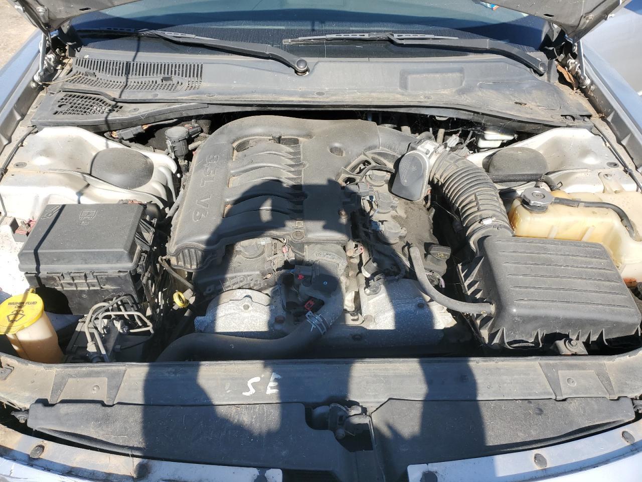 2010 DODGE CHARGER