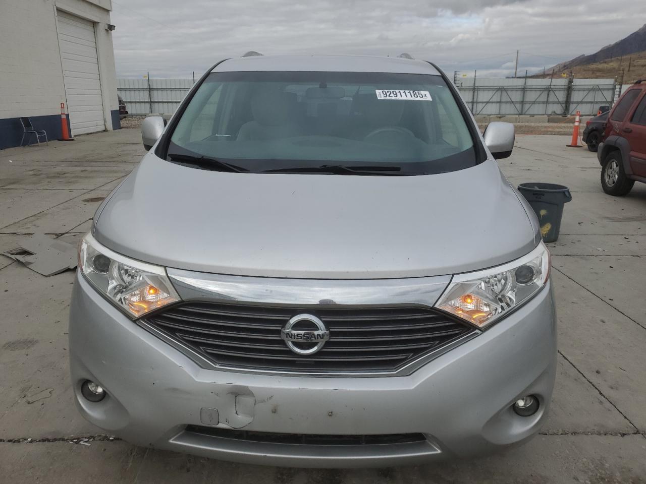 2017 NISSAN Quest