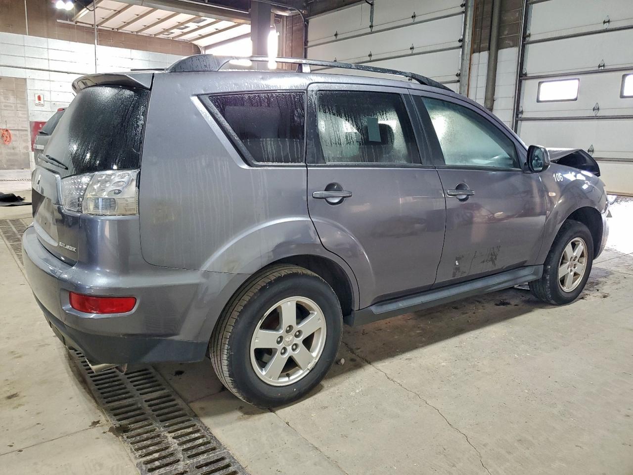 2010 MITSUBISHI outlander