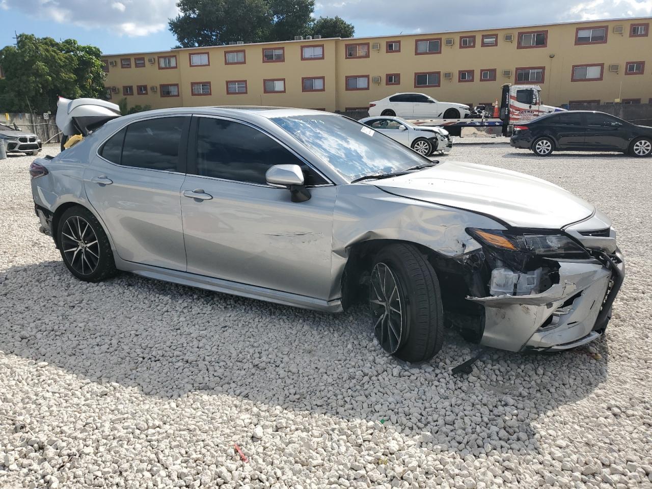 2024 TOYOTA CAMRY