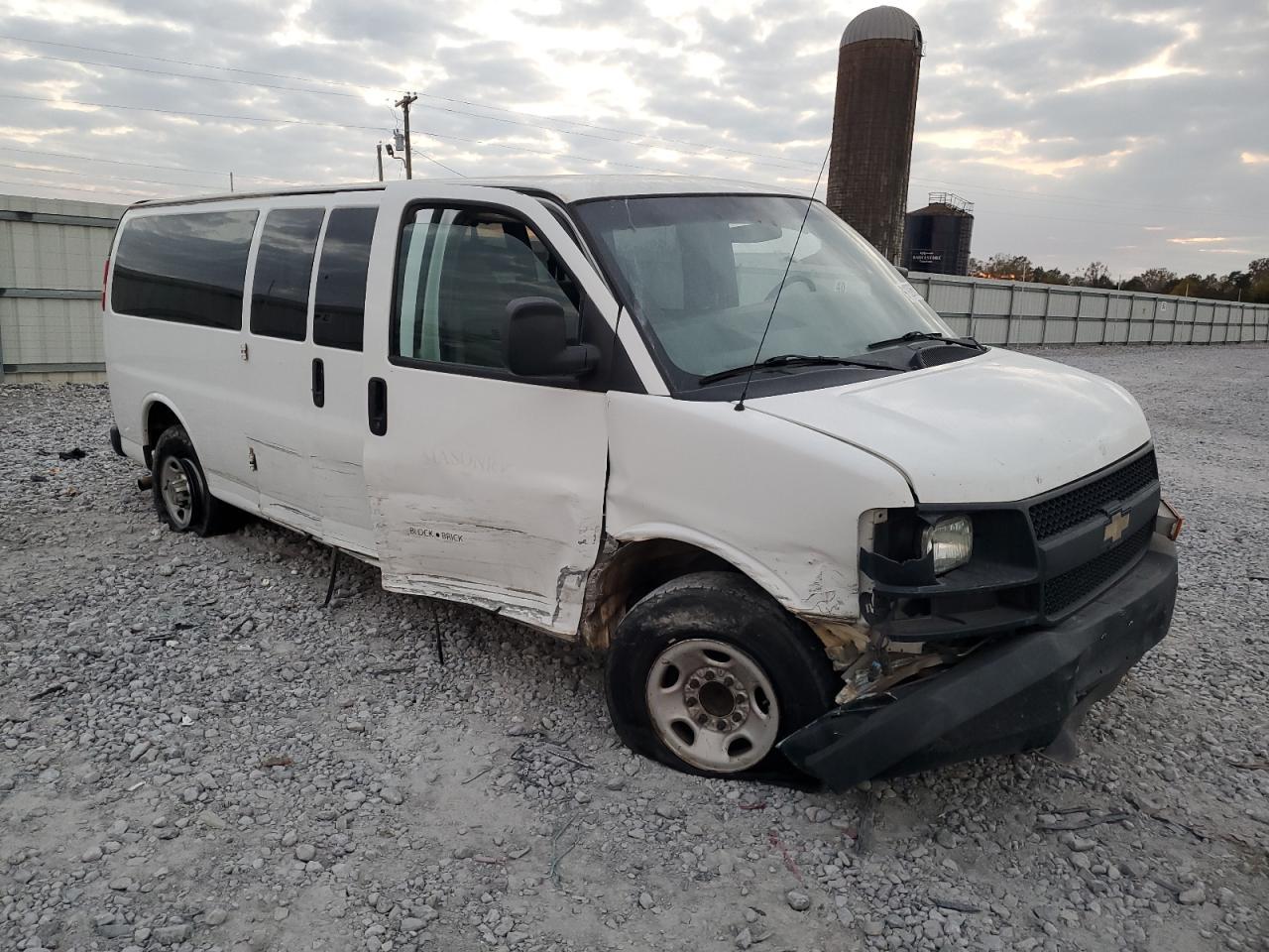 2013 CHEVROLET Express 3500