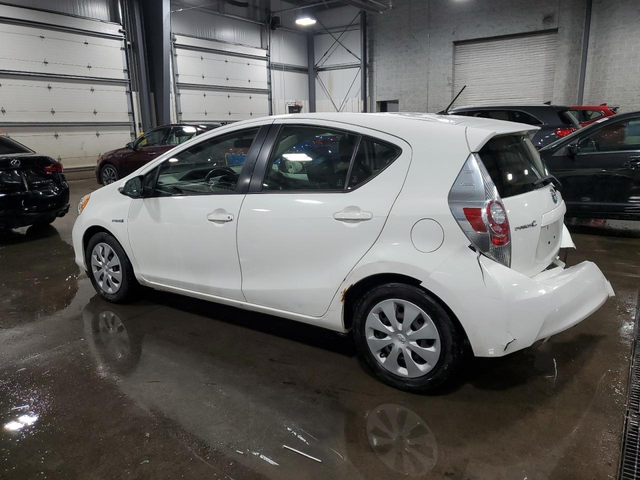 2014 TOYOTA Prius c