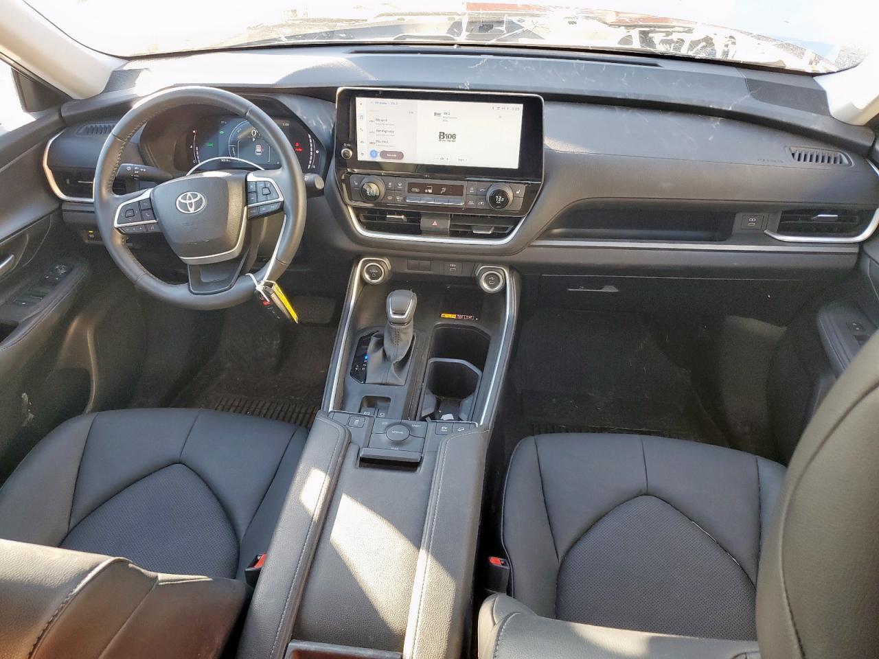 2024 TOYOTA HIGHLANDER