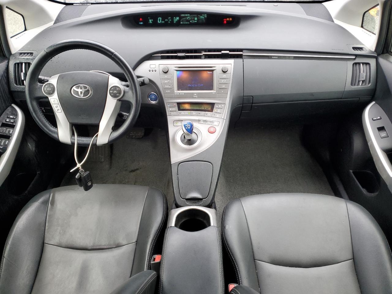 2014 TOYOTA PRIUS