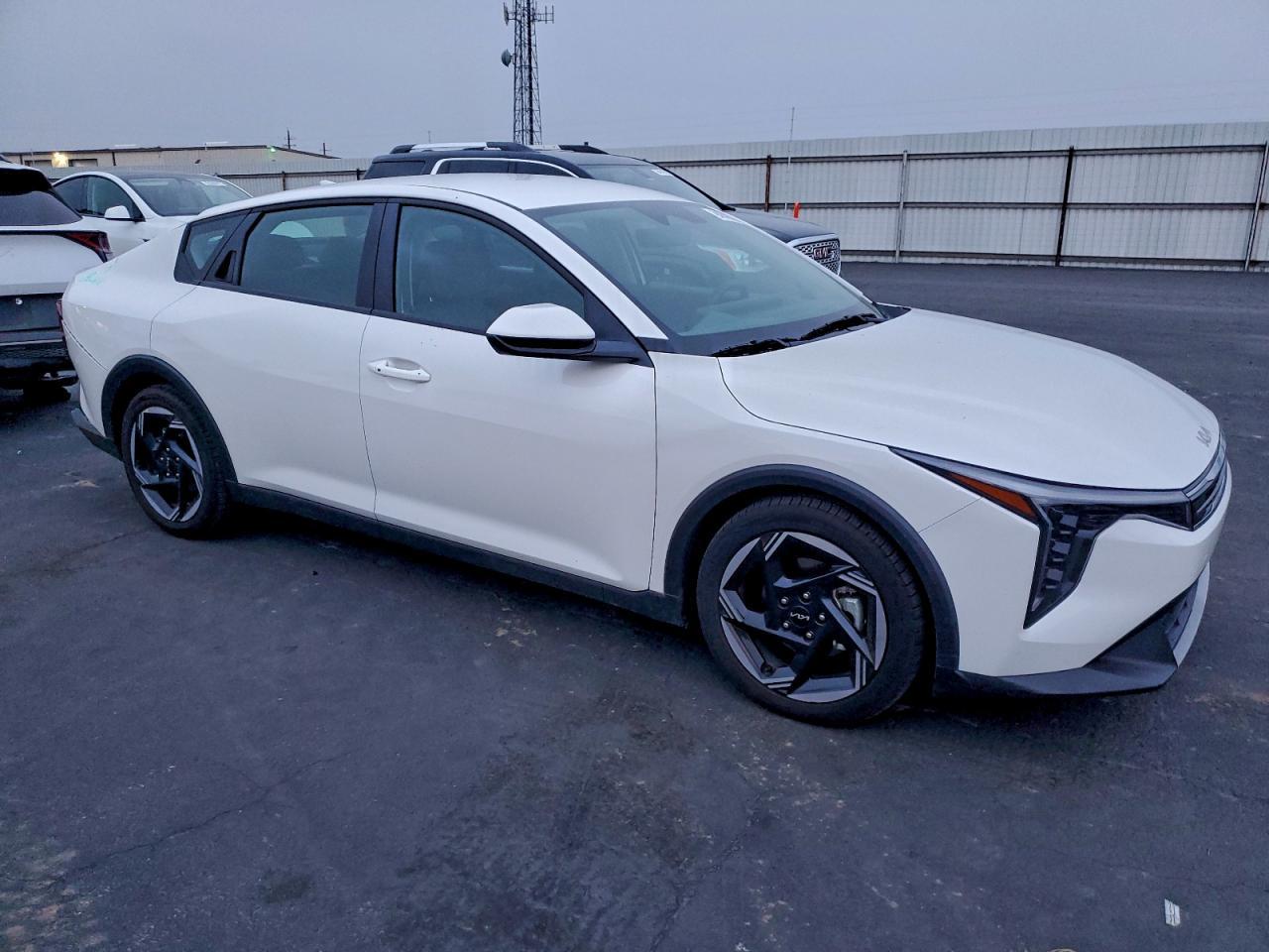 2025 KIA K4