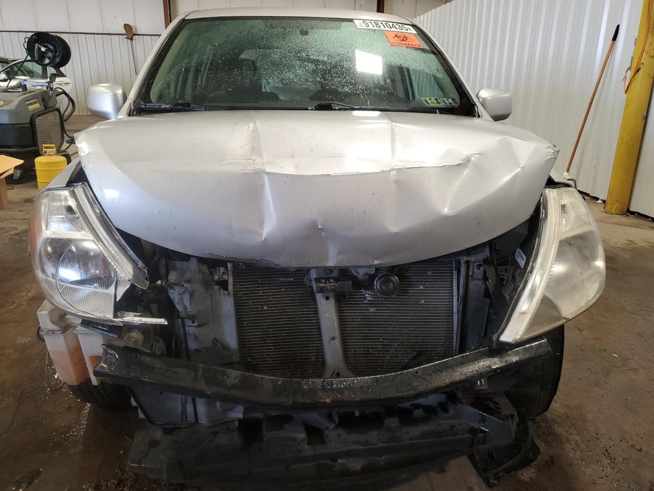 2009 NISSAN VERSA