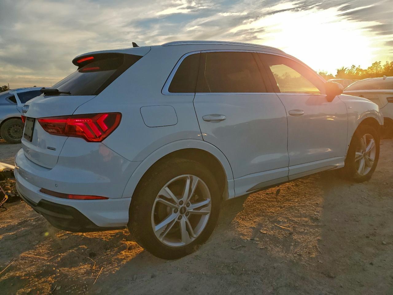 2022 AUDI Q3