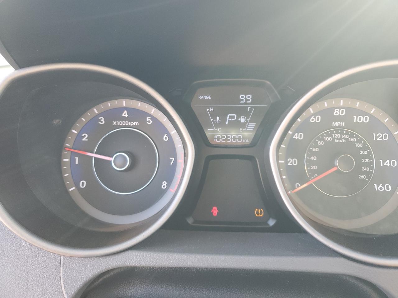 2015 HYUNDAI ELANTRA