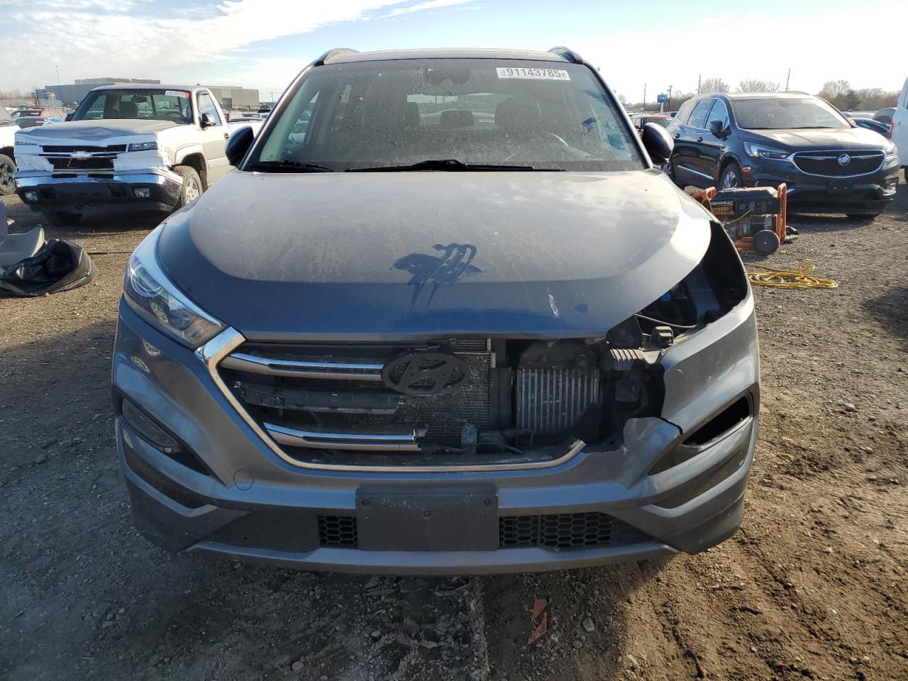 2016 HYUNDAI TUCSON