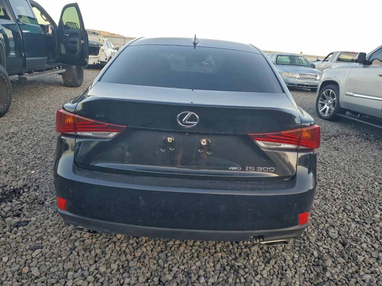 2018 LEXUS IS 300