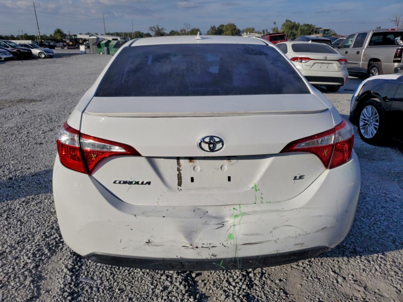 2015 TOYOTA COROLLA