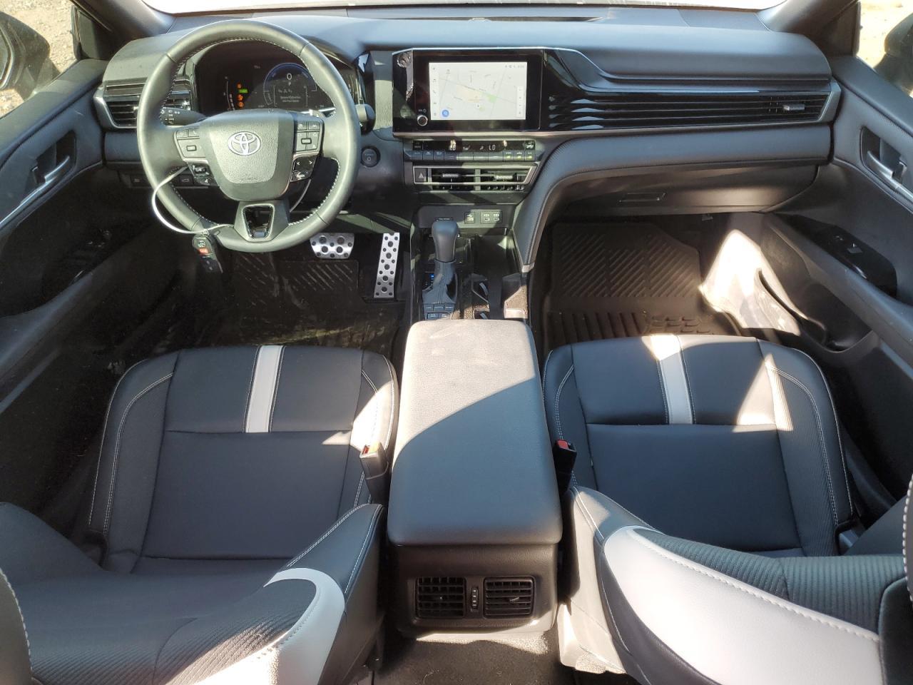 2025 TOYOTA CAMRY
