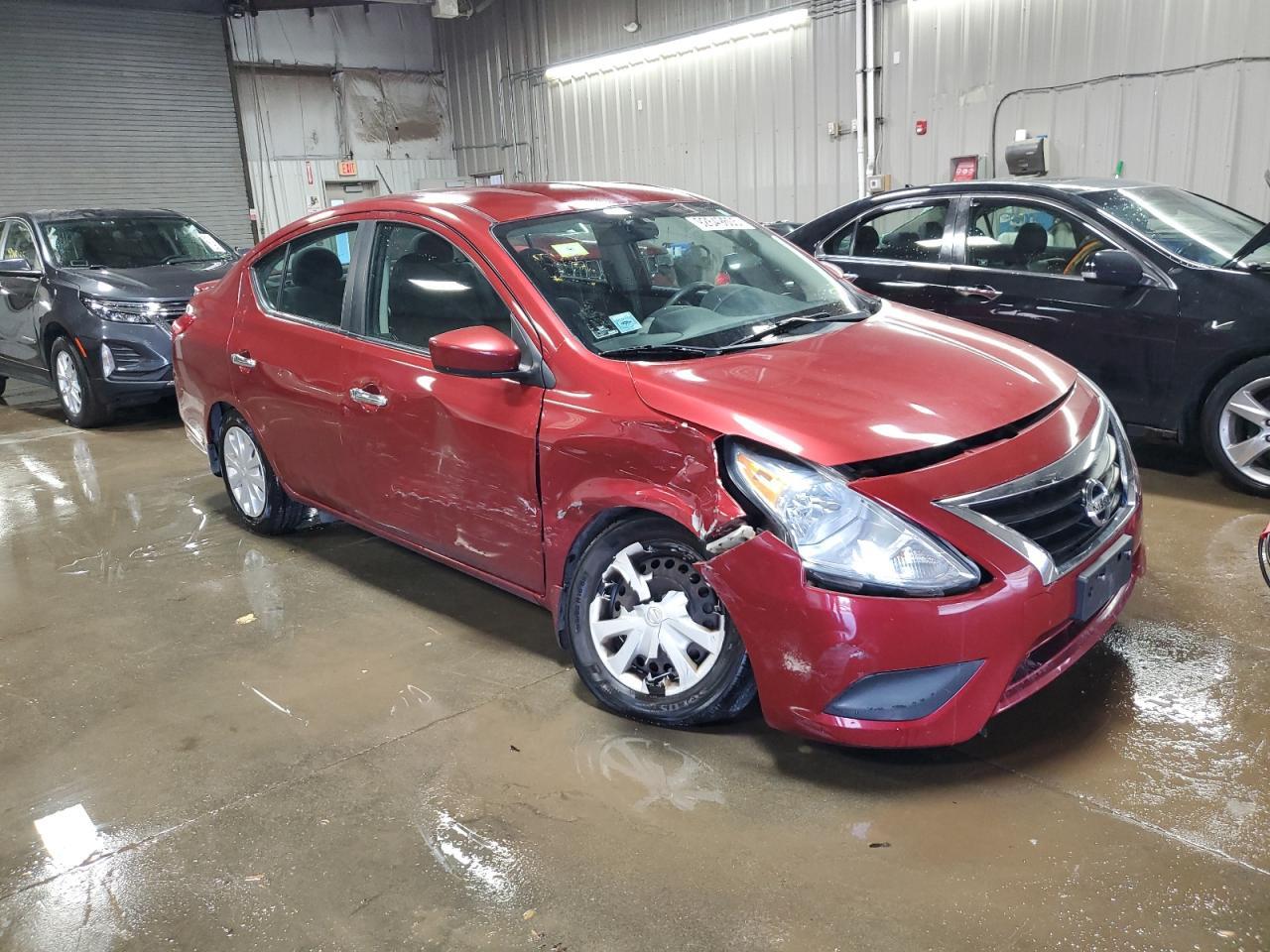 2016 NISSAN VERSA