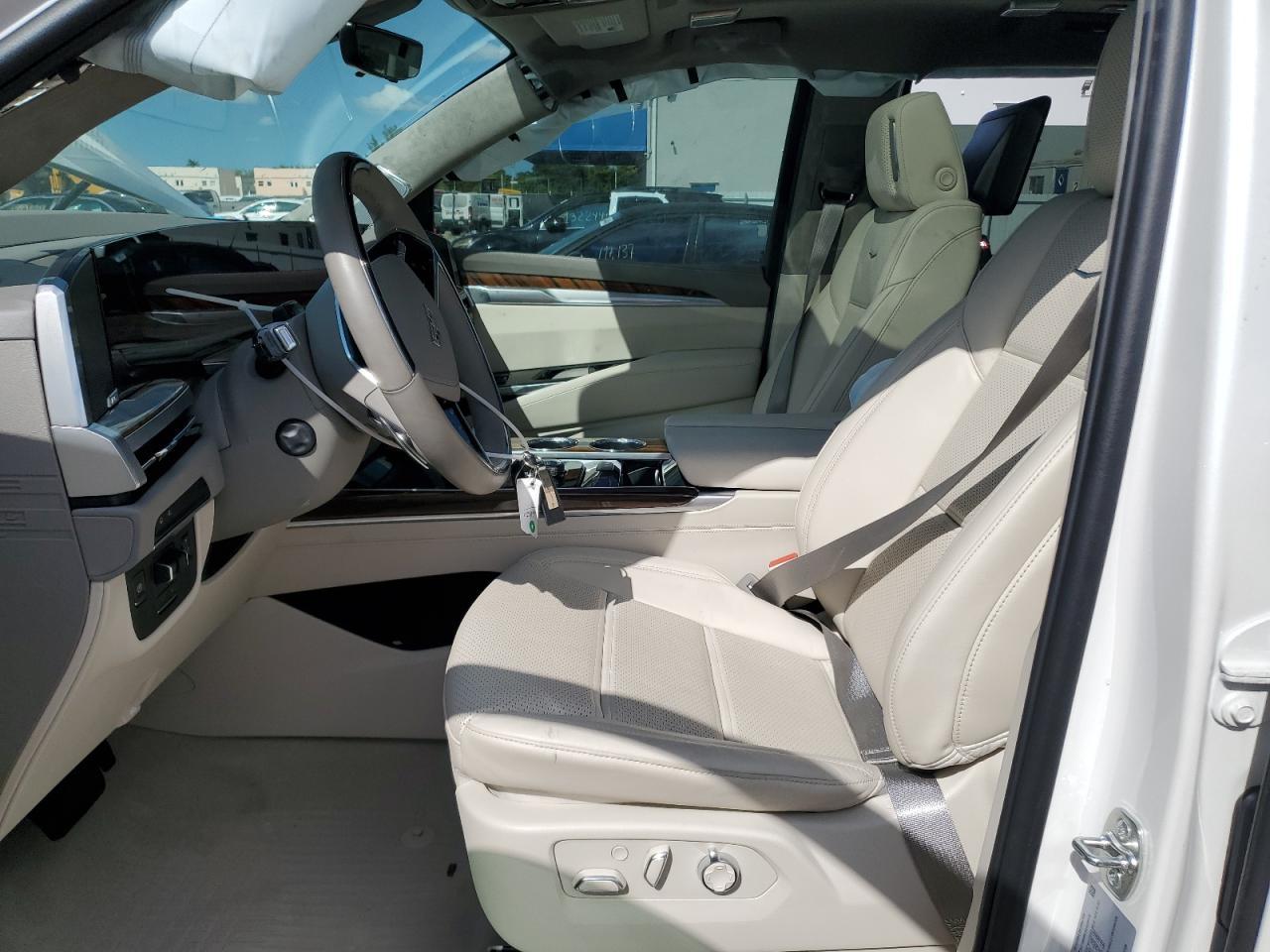 2025 CADILLAC Escalade ESV