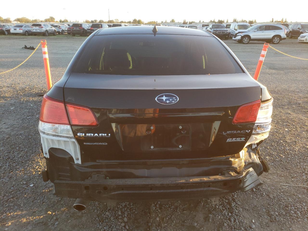 2012 SUBARU Legacy