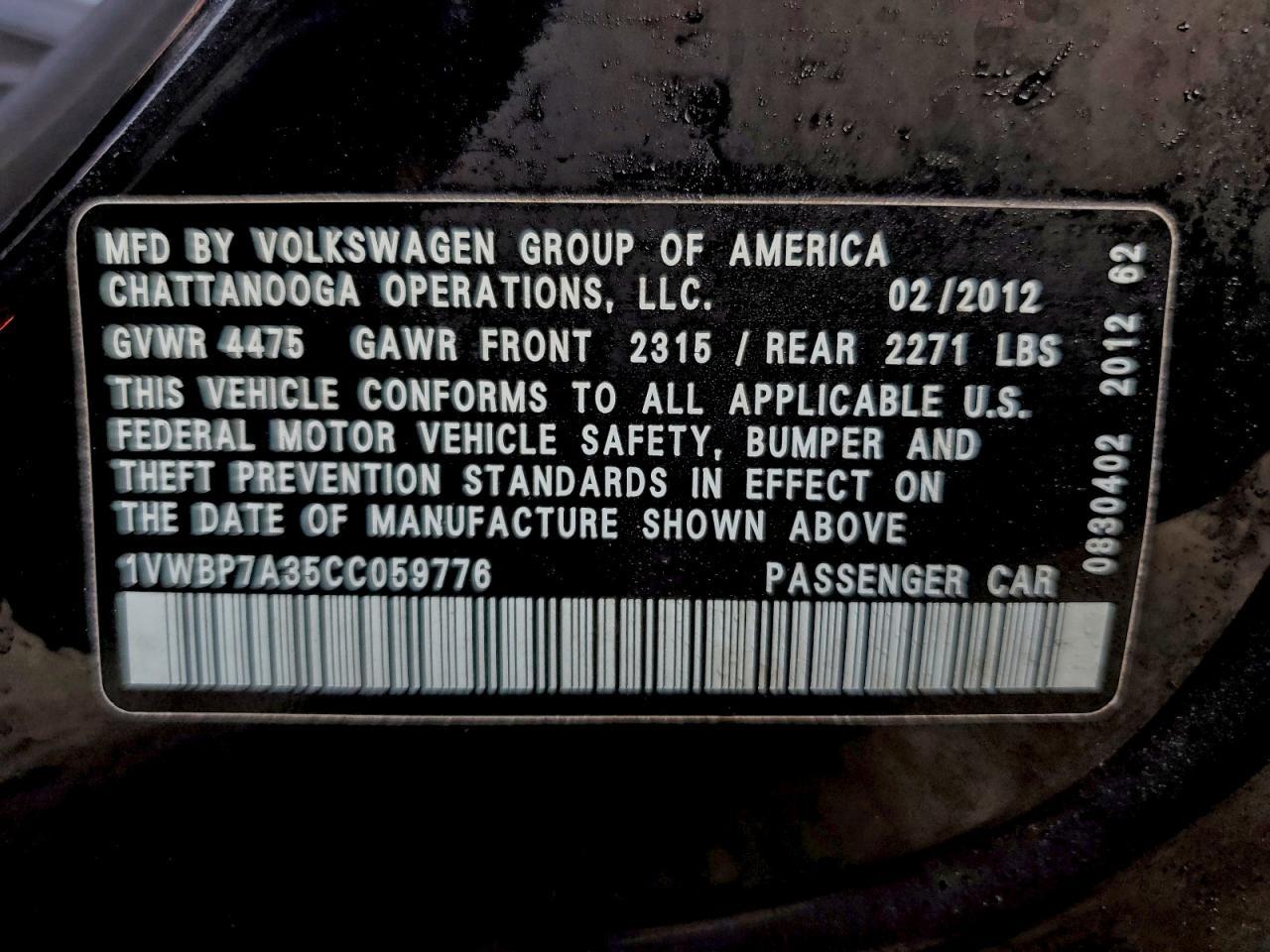 2012 VOLKSWAGEN Passat