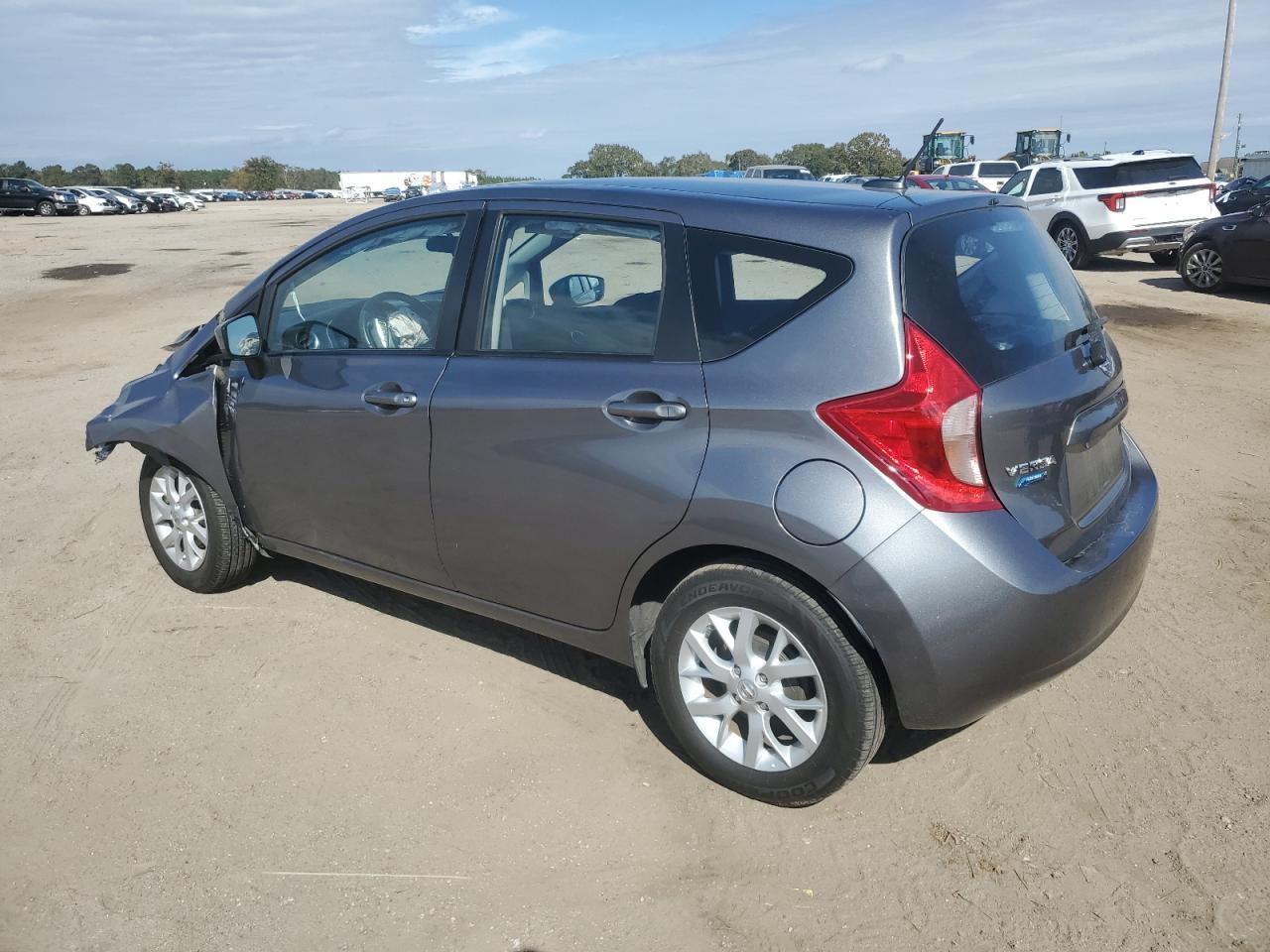 2016 NISSAN Versa Note