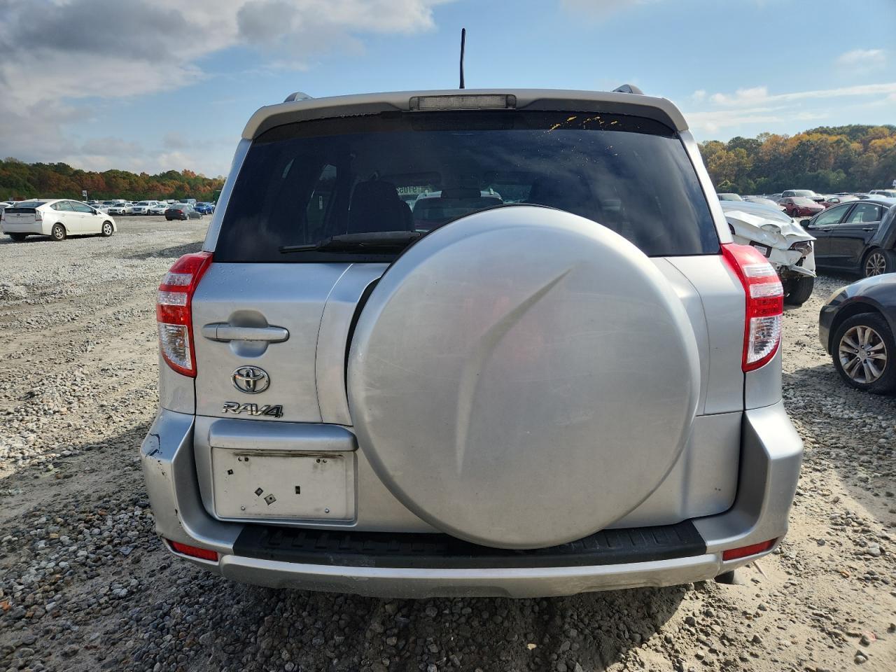 2011 TOYOTA RAV4