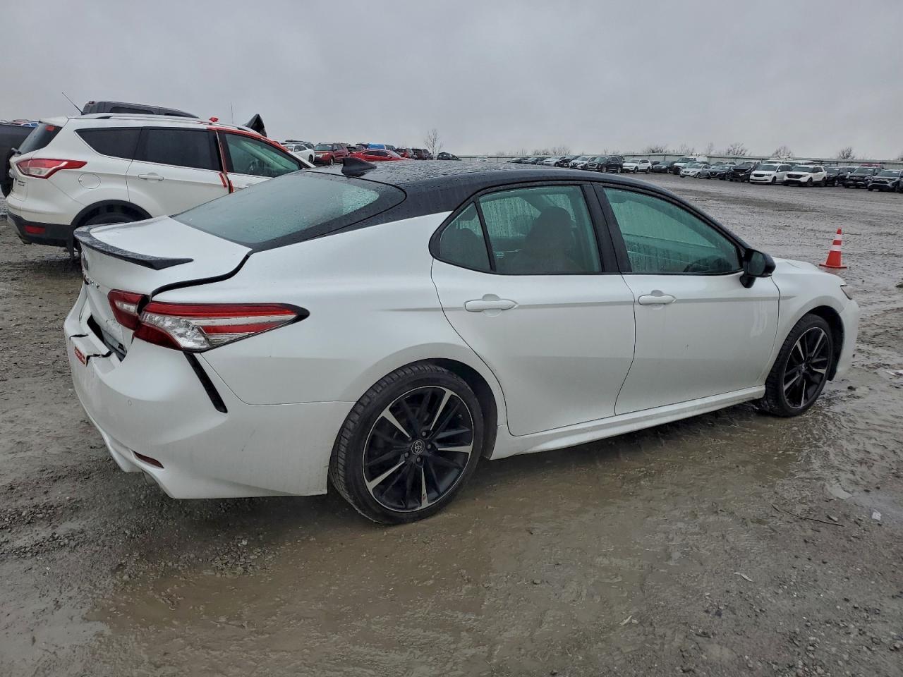 2019 TOYOTA CAMRY