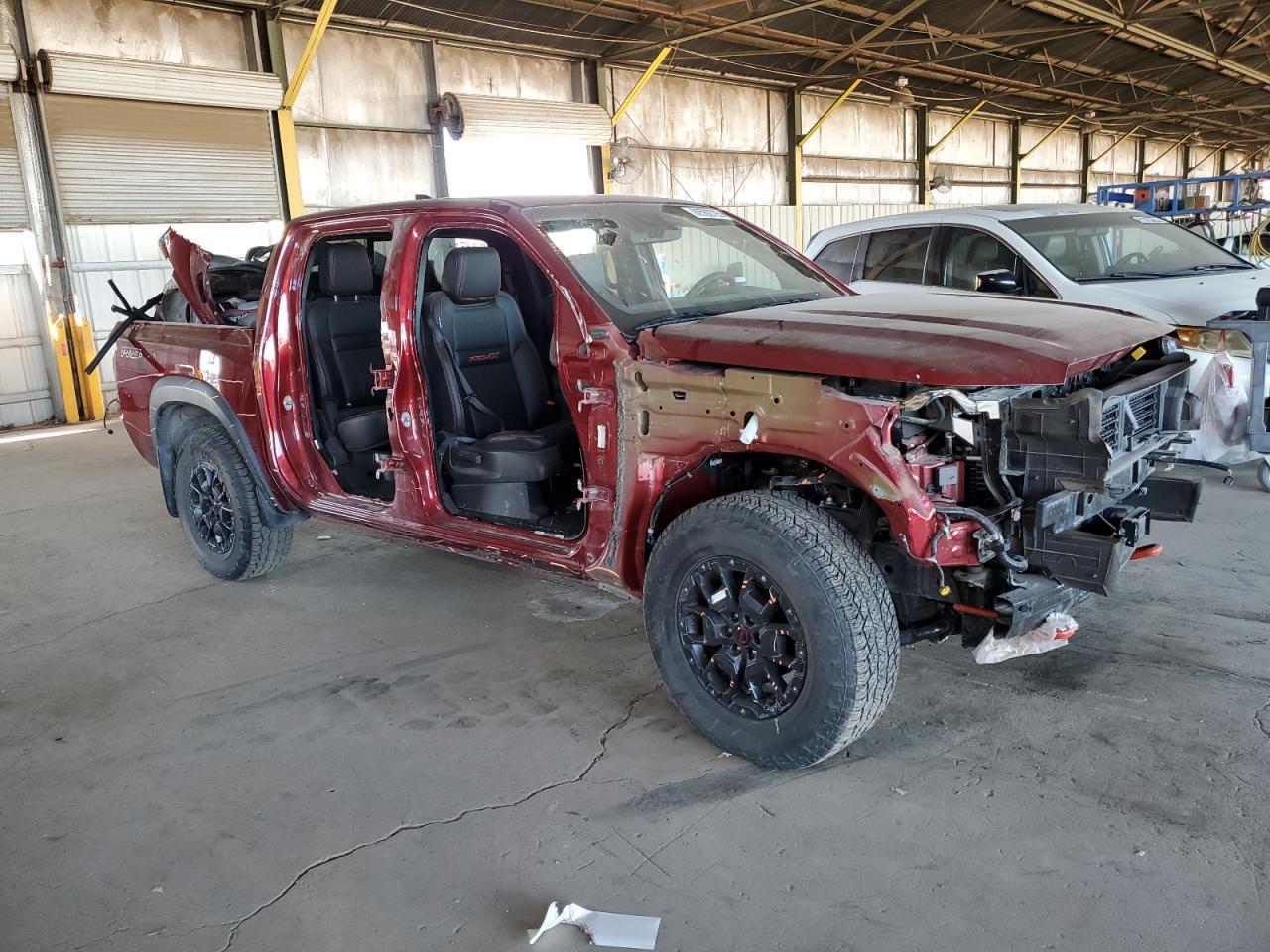 2023 NISSAN Frontier