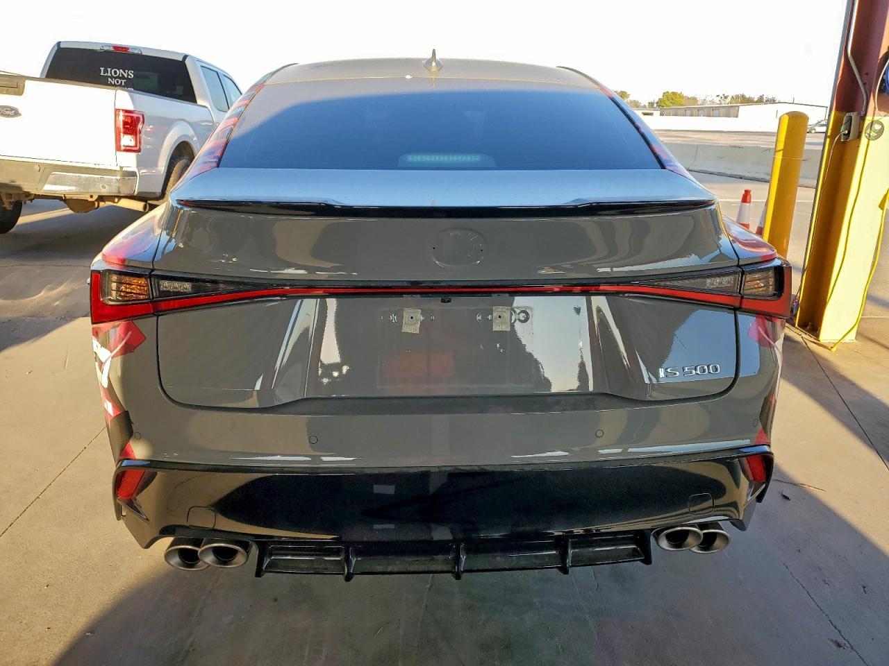 2025 LEXUS IS 500
