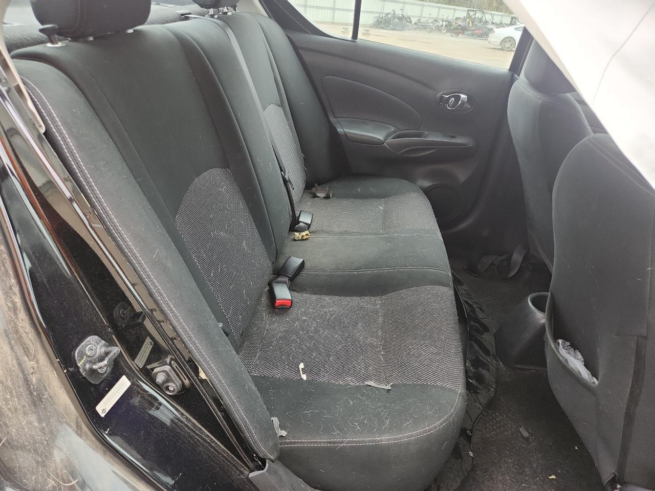 2017 NISSAN VERSA
